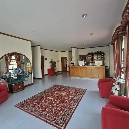 Peninsular Отель 3*