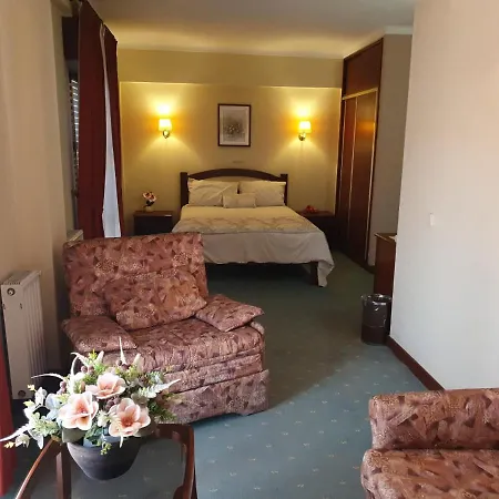 Peninsular Hotel