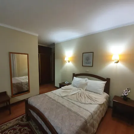 Peninsular Hotel Monte Real